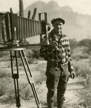 Vintage Collectors Viewing Accordion Album of Cabinet Cards
